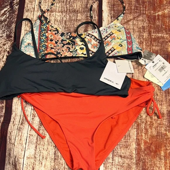 ❌SOLD $375 MSRP 9 pieces size Small Swim bundle mix and match pieces - Picture 2 of 9